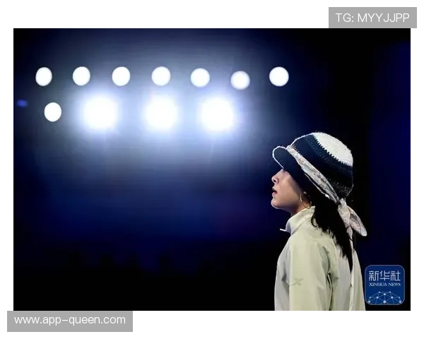 霹雳舞世锦赛中国小将郭朴夺冠,赛后直言自豪有祖国支持