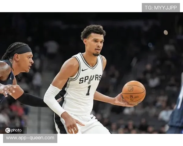 魔术内线进攻受限马刺篮板压制，瓦格纳缺阵暴露外线短板